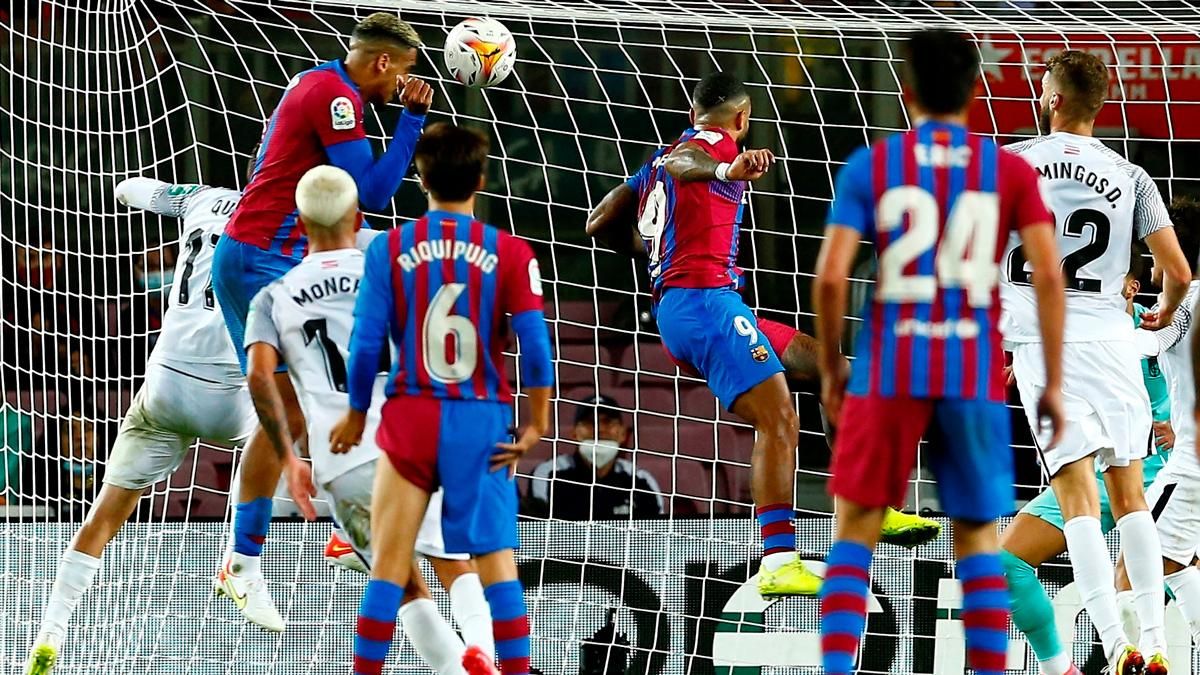 Araujo fue el mejor del FC Barcelona ante el Granada Araujo fue el mejor del FC Barcelona ante el Granada