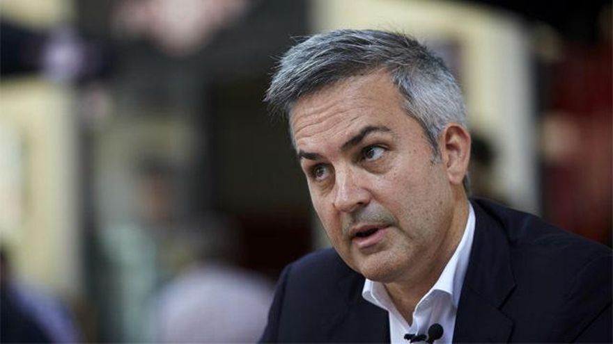 فيكتور فونت يعقد مؤتمرًا صحفيًا الأسبوع المقبل لمناقشة أوضاع برشلونة