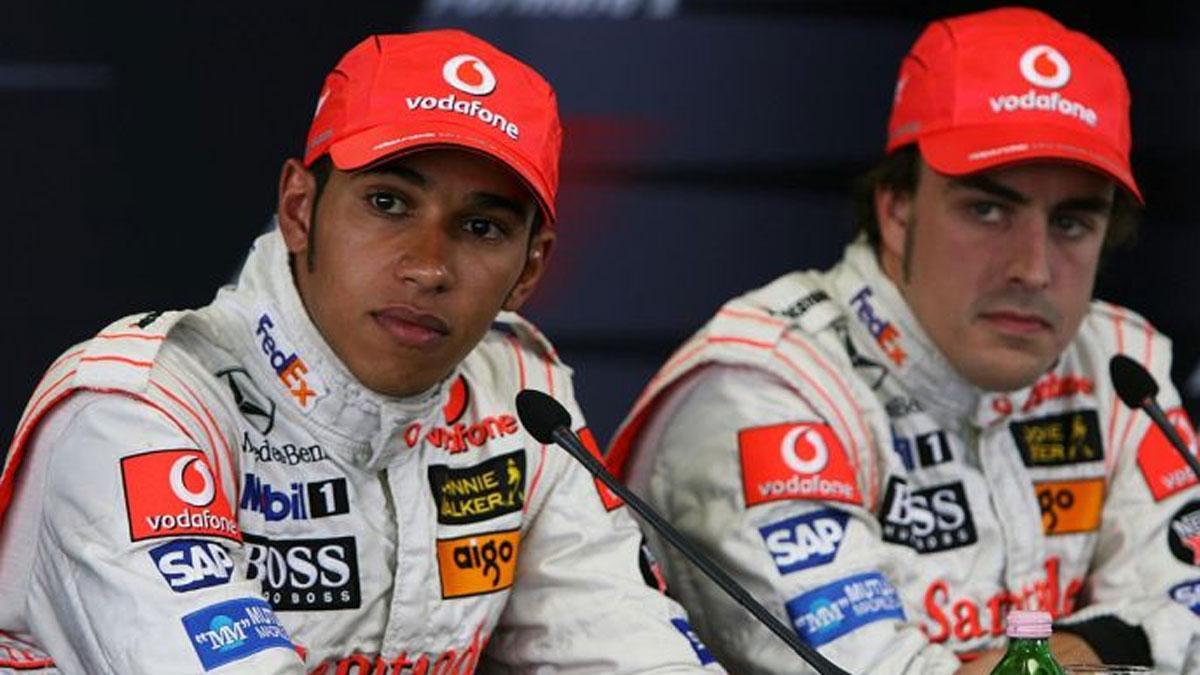 La biografía de Hamilton incide en su pulso con Alonso en McLaren, en 2007