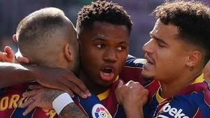 Alba, Ansu y Coutinho celebran el empate