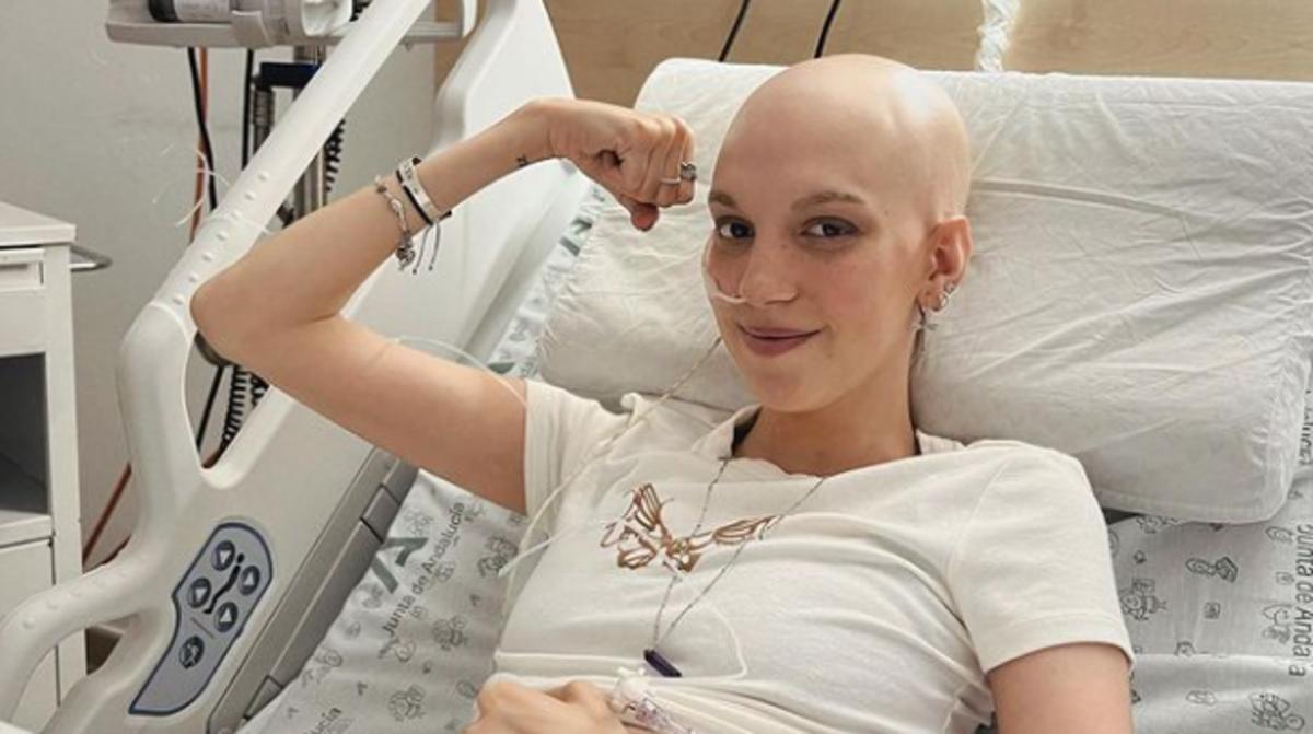 Muere a los 20 años Elena Huelva, la joven influencer que luchaba contra un sarcoma de Ewing