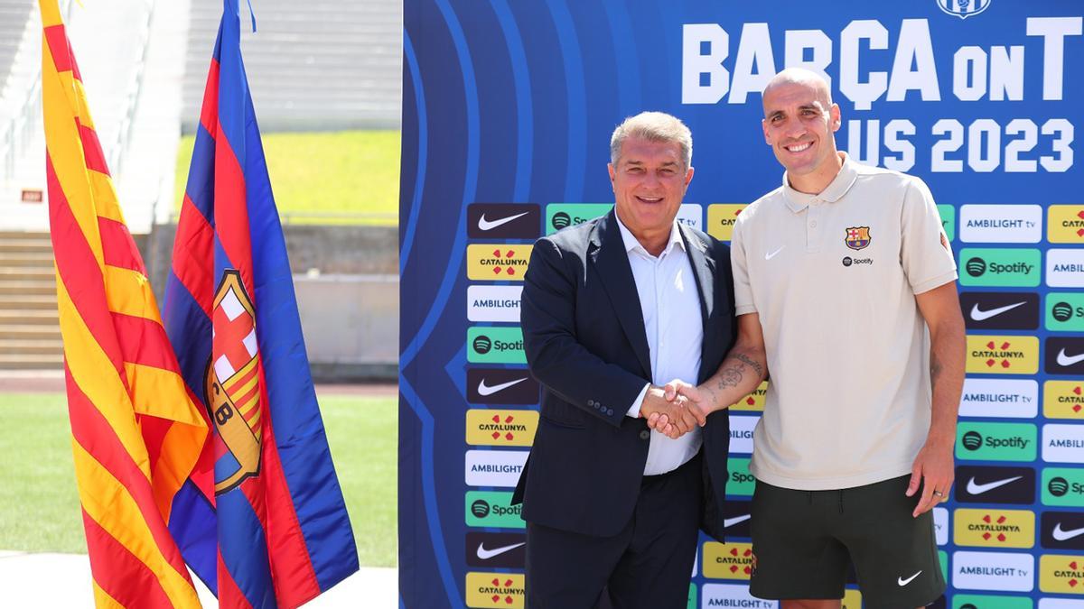 The Official Presentation of Oriol Romeu as a Barcelona Player in Los Angeles