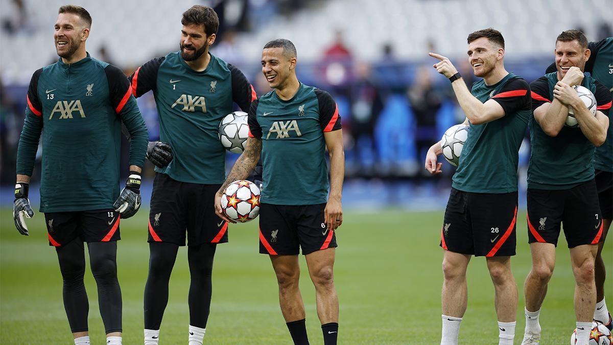 Buen ambiente en el entrenamiento del Liverpool antes de la final de la Champions ante el Madrid en París Buen ambiente en el entrenamiento del Liverpool antes de la final de la Champions ante el Madrid en París