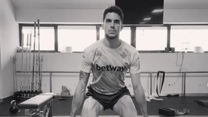 Bartra, recuperado del problema de salud que le provocó una importante pérdida de peso Bartra, recuperado del problema de salud que le provocó una importante pérdida de peso