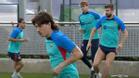 Bellerin trains with the group and ends with discomfort in the soleus