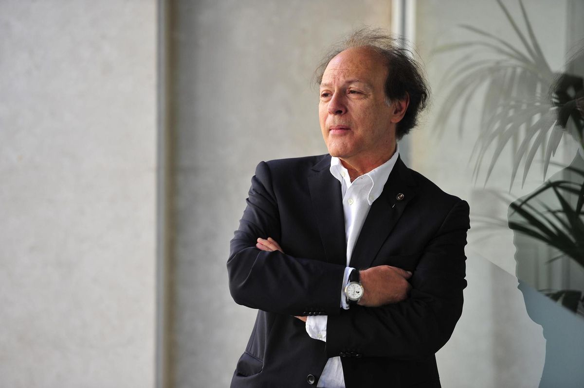 El escritor Javier Marías se recupera se recupera de una afección pulmonar El escritor Javier Marías se recupera se recupera de una afección pulmonar