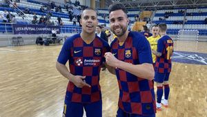 Ferrao junto a Aicardo, el gran protagonista del choque Ferrao junto a Aicardo, el gran protagonista del choque