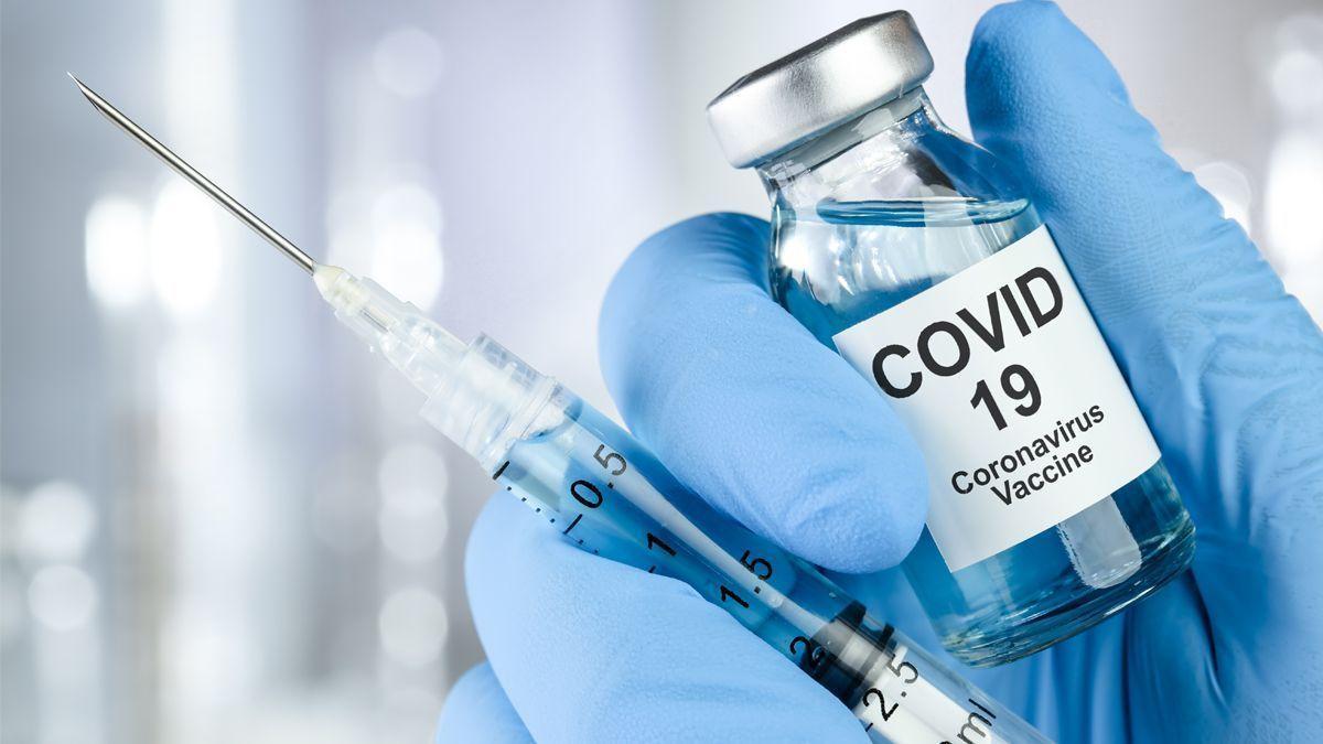 Síntomas de la variante Ómicron en personas ya vacunadas contra la COVID-19