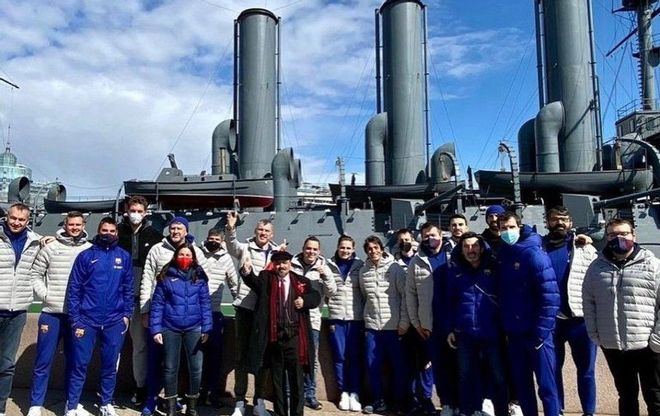 La expedición del Barça visitó San Petersburgo en el día previo al cuarto partido La expedición del Barça visitó San Petersburgo en el día previo al cuarto partido