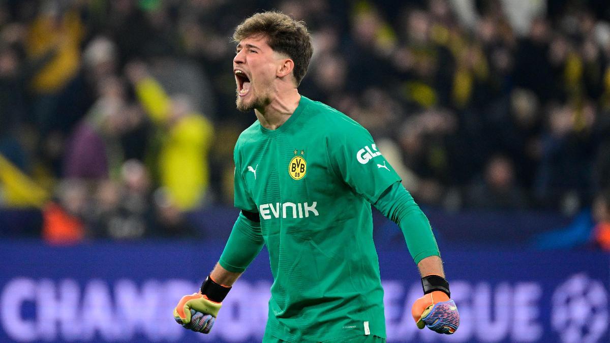Kobel, el portero que interesa a United y Chelsea