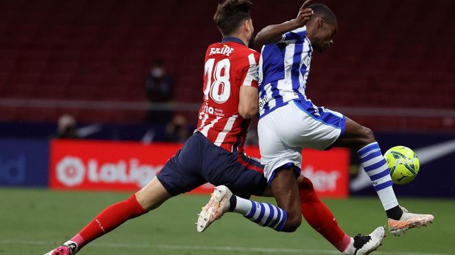Isak, durante una acción del partido Isak, durante una acción del partido