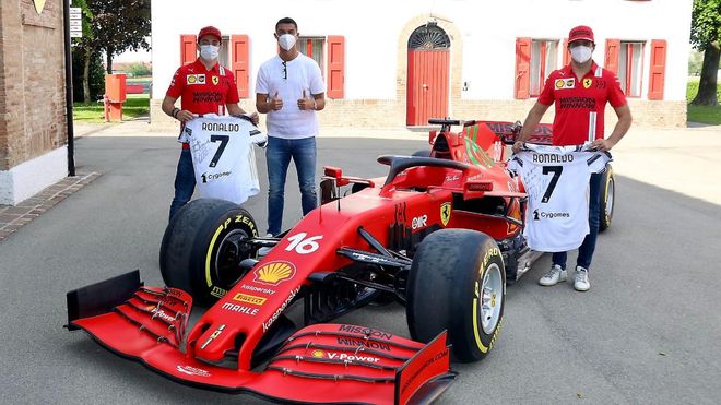 Leclerc y Sainz junto a Cristiano Leclerc y Sainz junto a Cristiano