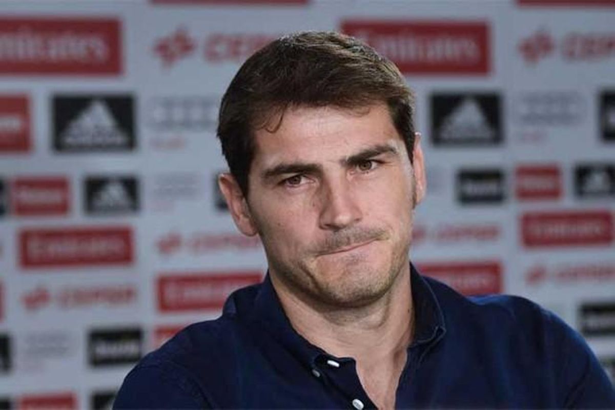El Real Madrid ya no quiere saber nada de Casillas. Ni en Twitter... El Real Madrid ya no quiere saber nada de Casillas. Ni en Twitter...