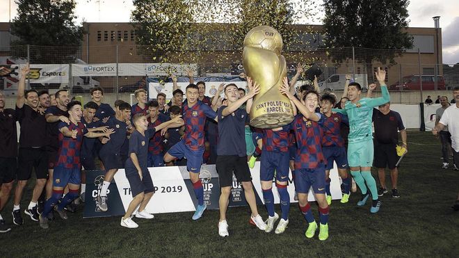 La alegría del FC Barcelona, último campeón de The Cup La alegría del FC Barcelona, último campeón de The Cup