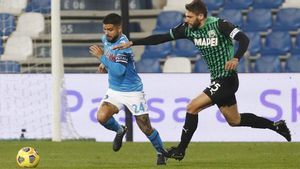 Insigne y Berardi, compañeros de selección, cara a cara durante un Sassuolo - Nápoles Insigne y Berardi, compañeros de selección, cara a cara durante un Sassuolo - Nápoles