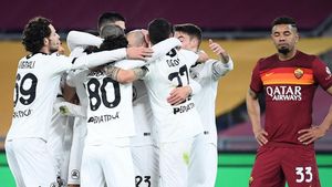 Los jugadores del Spezia celebran uno de los goles. Los jugadores del Spezia celebran uno de los goles.