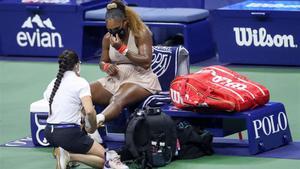 Serena tuvo que ser atendida por los servicios médicos