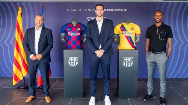 Carevic firmó su renovación acompañado del directivo Vilajoana y el secretario técnico Abidal Carevic firmó su renovación acompañado del directivo Vilajoana y el secretario técnico Abidal