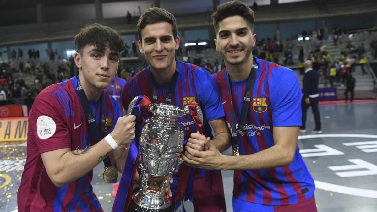 Carrasco, Ortas y Víctor Pérez, tras ganar la Supercopa