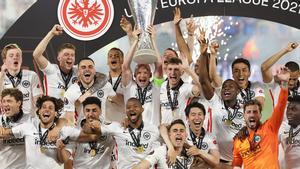 Resumen, goles y highlights del Eintracht 1 - 1 Rangers de la Final de la Europa League