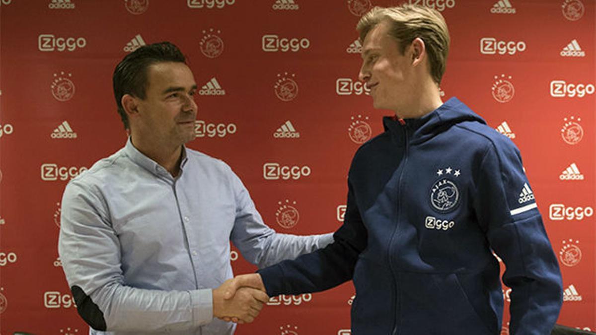 You know where it's going: Ajax director opens up on future of Barcelona  target