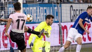 El Espanyol quiere llegar a la siguiente ronda de la misma manera que Dídac Vilà introdujo el balón en el fondo de las mallas suizas: de manera potente. El Espanyol quiere llegar a la siguiente ronda de la misma manera que Dídac Vilà introdujo el balón en el fondo de las mallas suizas: de manera potente.