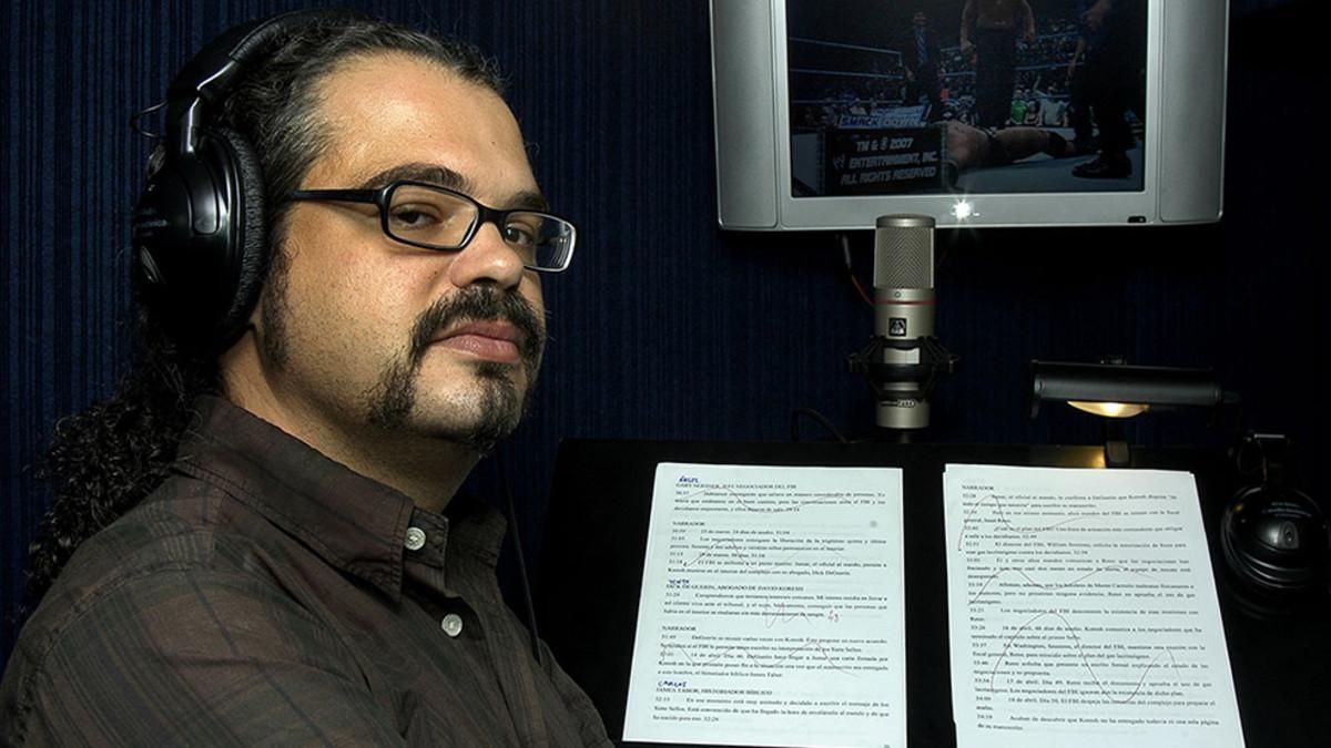 Fernando Costilla es la voz de la WWE Fernando Costilla es la voz de la WWE