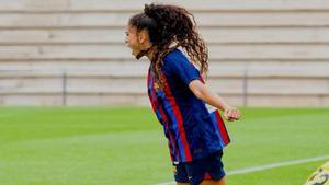 Así marca Ari Arias, delantera del Barça B femenino