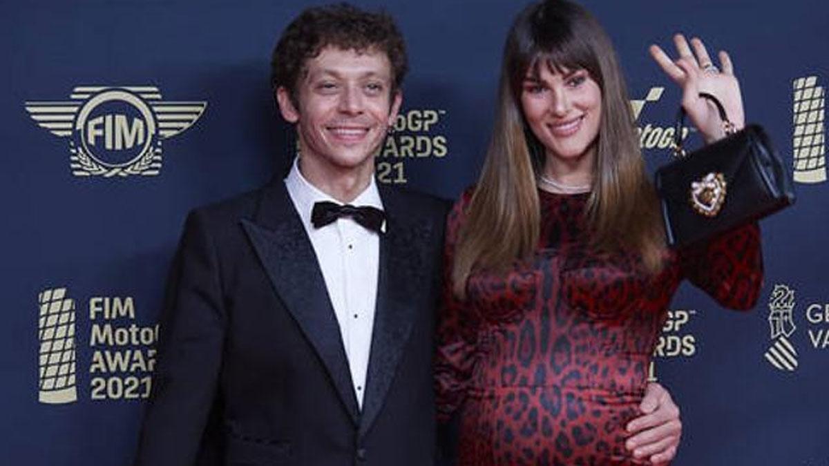 Rossi y su pareja, Francesca Sofía Novello están a punto de ser padres