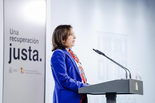 CEOE y Defensa se comprometen a buscar alternativas laborales para los militares de más de 45 años