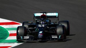 Mercedes voló sobre el trazado italiano. Mercedes voló sobre el trazado italiano.