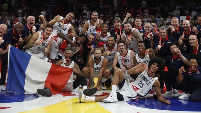 Francia festejó el bronce en el mundial de China Francia festejó el bronce en el mundial de China