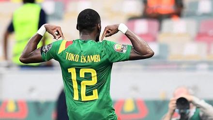 Ekambi celebrando su primer gol