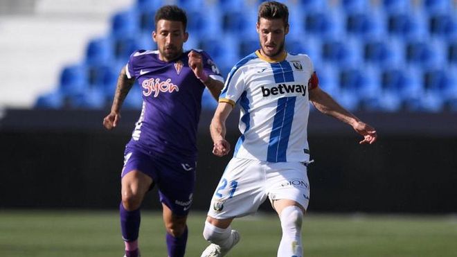 El Sporting de Gijón no debe descuidarse en aras de mantener su puesto en la liguilla El Sporting de Gijón no debe descuidarse en aras de mantener su puesto en la liguilla
