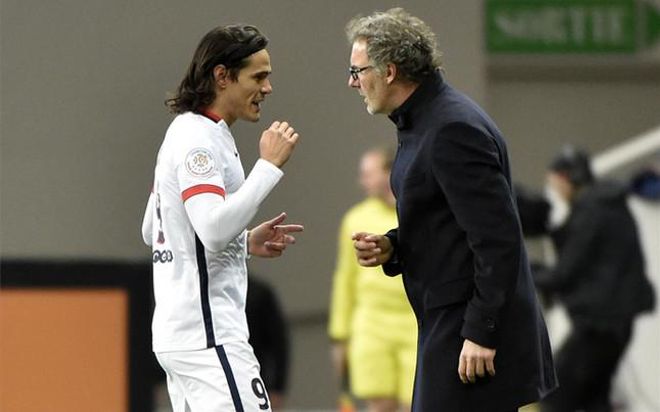 Cavani y Blanc, en conflicto Cavani y Blanc, en conflicto