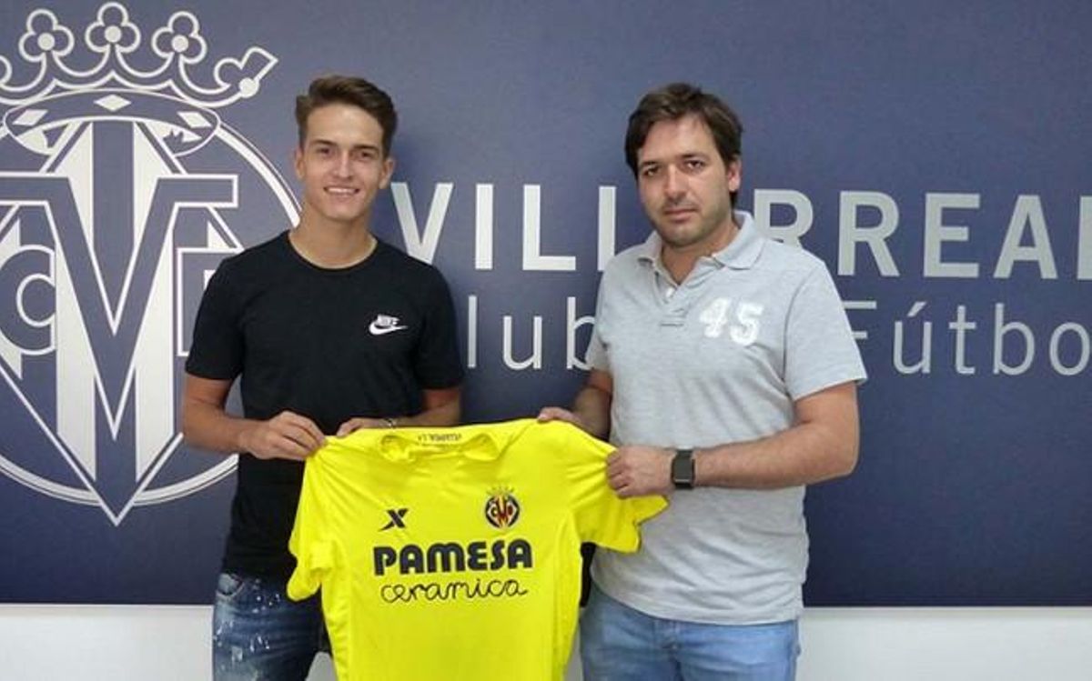 Denis Suárez firma con el Villarreal por cuatro temporadas Denis Suárez firma con el Villarreal por cuatro temporadas