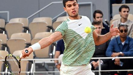 Carlos Alcaraz, en un momento de su partido ante Denis Shapovalov.
