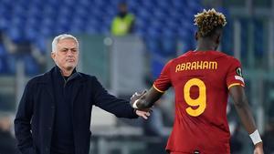 Tammy Abraham suma esta temporada 23 goles con la Roma de José Mourinho