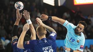 Kamil Syprzak realizó un gran partido con cinco goles sin fallo Kamil Syprzak realizó un gran partido con cinco goles sin fallo