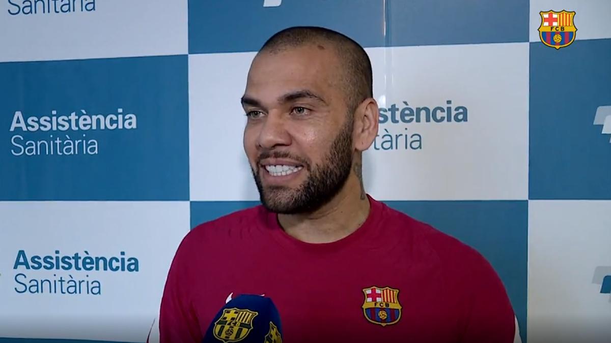 Dani Alves: Ponerse la camiseta del Barça te hace sentir como un superhéroe