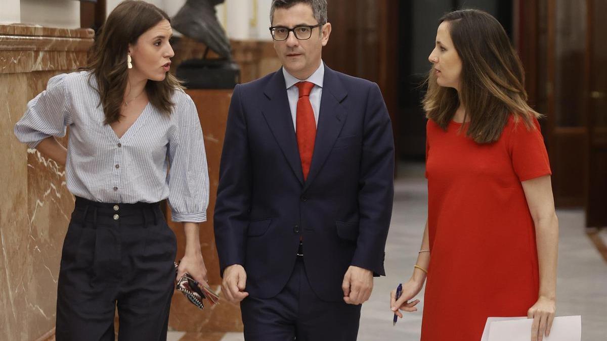 El PSOE forcejea con Podemos para coger la batuta de la reforma de la ley del sí es sí