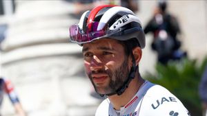 Fernando Gaviria Fernando Gaviria