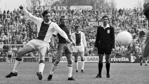 Imagen de Johan Cruyff en el día de su debut profesional con el Ajax de Ámsterdam