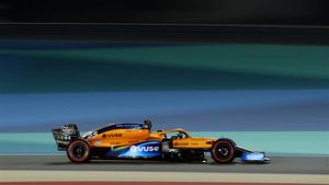 Sainz durante las sesiones en Bahrein Sainz durante las sesiones en Bahrein