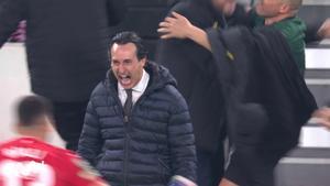 Juventus - Chelsea | La loca celebración de Emery con el gol de Pau Torres