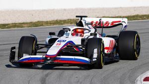El nuevo Haas ya rueda en el Circuit de Barcelona
