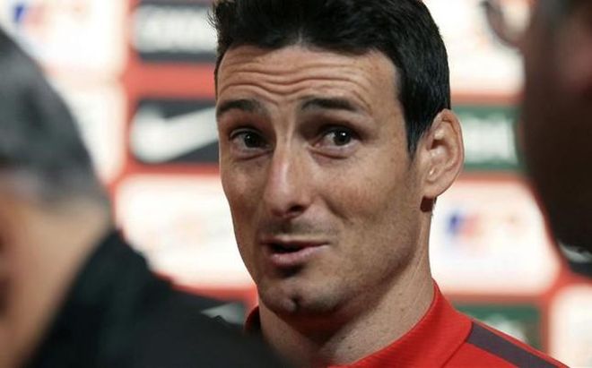 Aduriz se defendió de los ataques Aduriz se defendió de los ataques