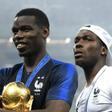 Paul y Mathias Pogba tras ganar el Mundial