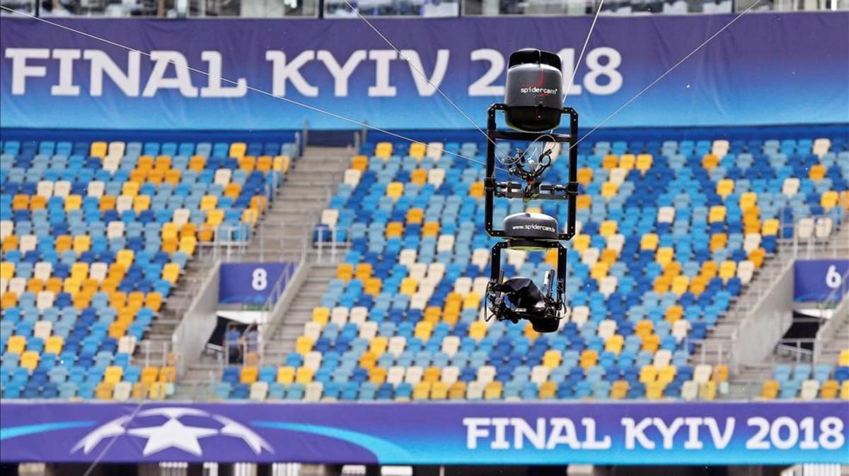 El Estadio Olímpico de Kiev, preparado para el Madrid - Liverpool