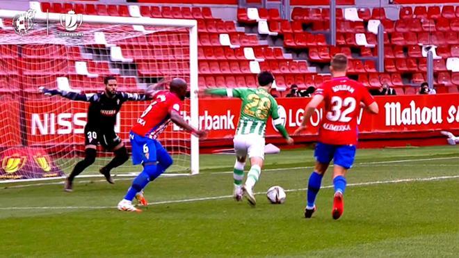El golazo de Rodrigo Sánchez al Sporting en Copa del Rey